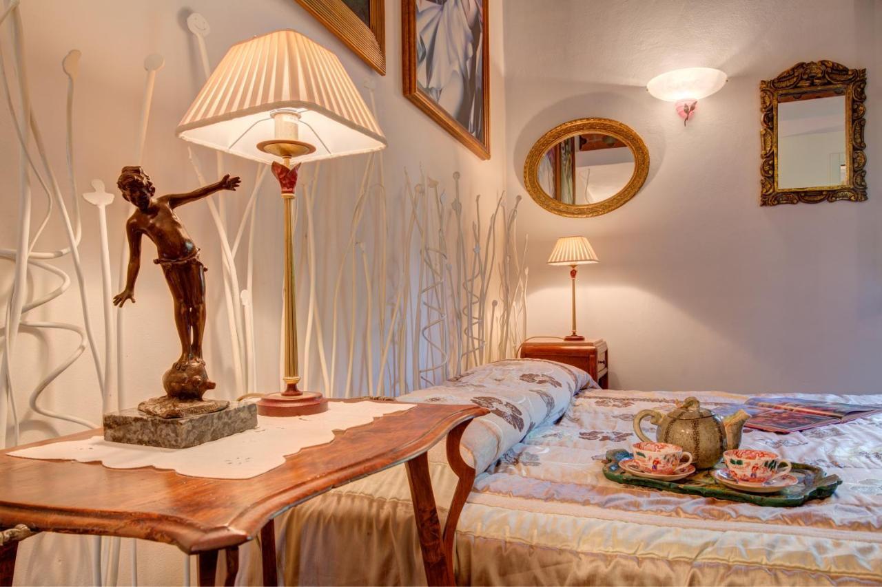Villa La Favorita Alba  Bagian luar foto