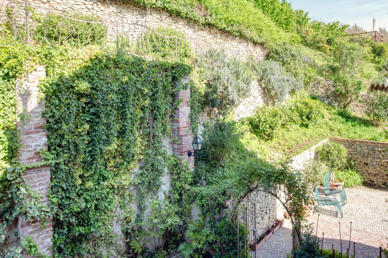 Villa La Favorita Alba  Bagian luar foto